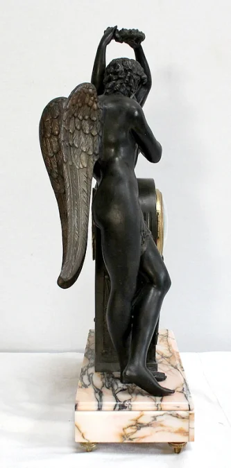 Pendule en Régule « Psyché couronnant l’Amour » d’après Claude Michallon - 1900