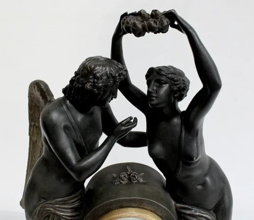 Pendule en Régule « Psyché couronnant l’Amour » d’après Claude Michallon - 1900