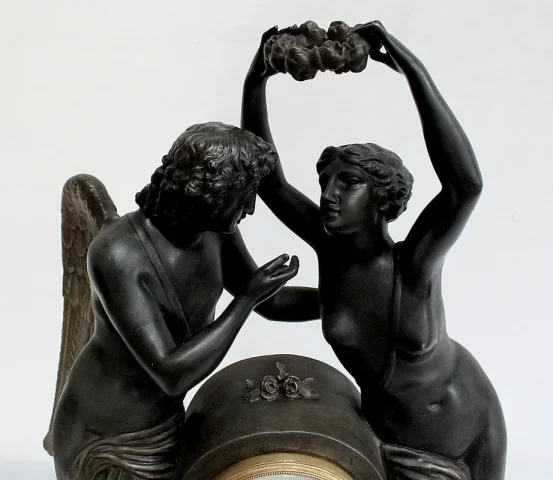 Pendule en Régule « Psyché couronnant l’Amour » d’après Claude Michallon - 1900