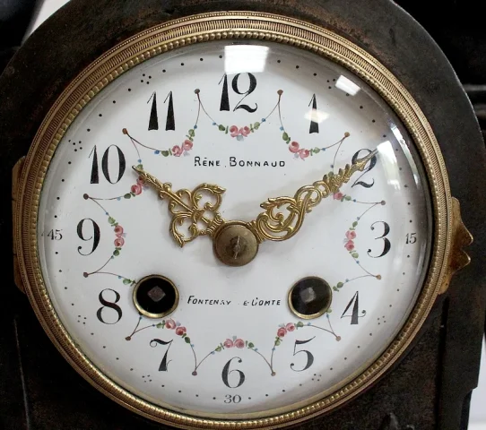 Pendule en Régule « Psyché couronnant l’Amour » d’après Claude Michallon - 1900