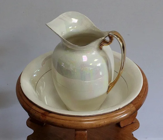 ATHENIAN WASH STAND