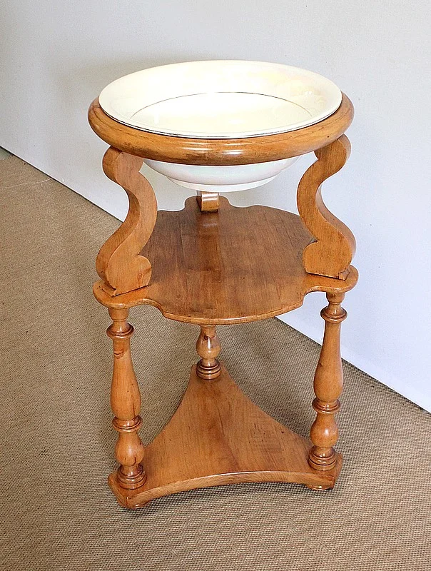 ATHENIAN WASH STAND