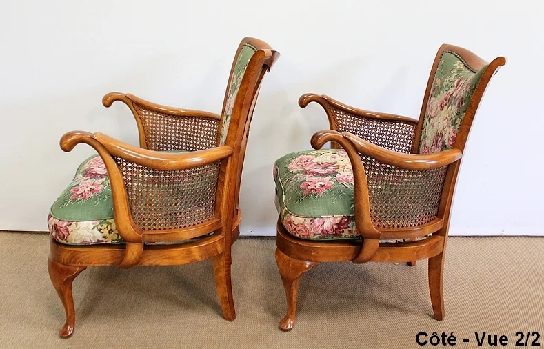 CHIPPENDALE STYLE TABLE  AND ARMCHAIRS