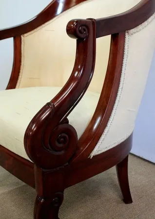 Paire de Fauteuils Gondoles en Acajou massif, époque Restauration – Début XIXe