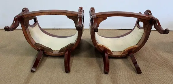 Paire de Fauteuils Gondoles en Acajou massif, époque Restauration – Début XIXe