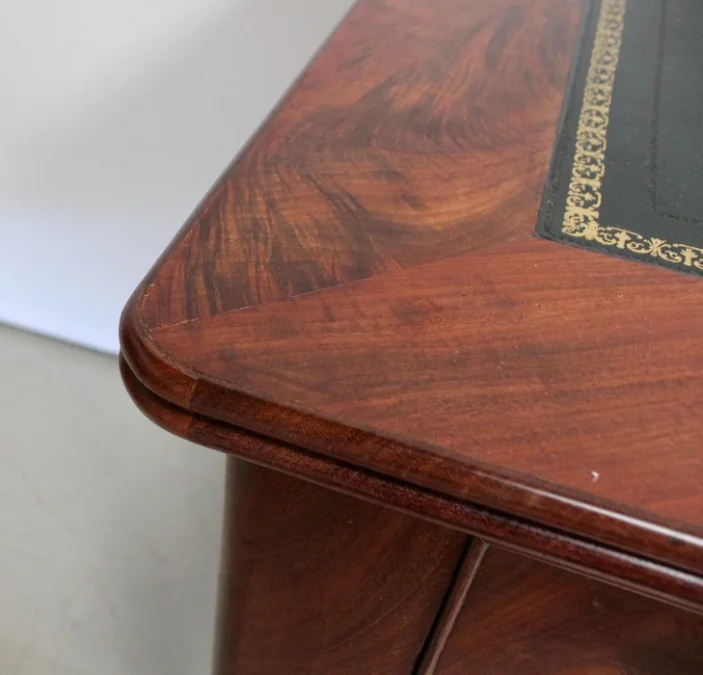 FRANZÖSISCHE RESTAURATION PERIOD FLAT TOP DESK