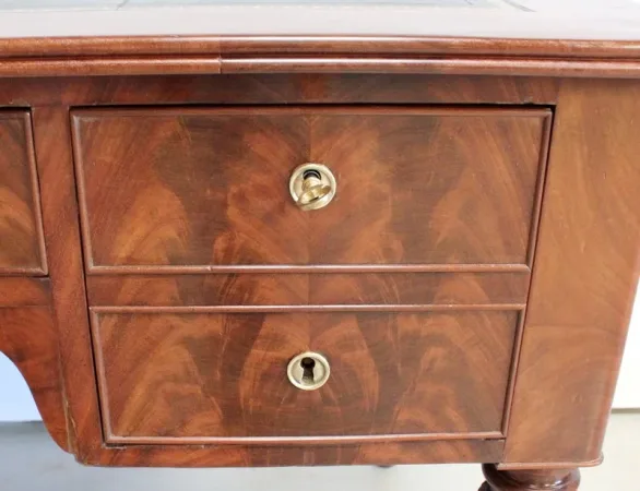 Bureau Plat en Acajou, époque Restauration – Début XIXe