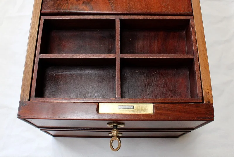 FRANZÖSISCHE RESTAURATION PERIOD FLAT TOP DESK
