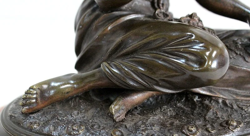 BRONZEFIGUR