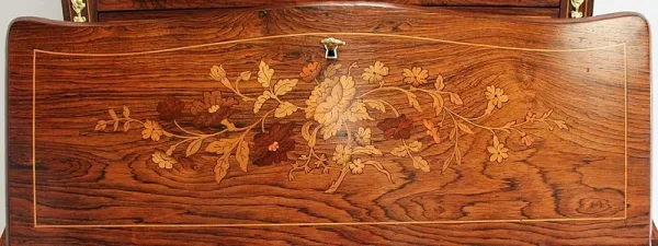 Petit Bureau Vitrine en Palissandre et Marqueterie, époque Napoléon III – Milieu XIXe