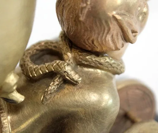 Bronze doré « Diablotins faisant la brouette » - Fin XIXe