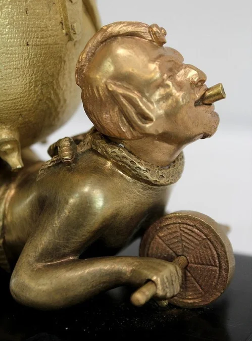 VERGOLDETE BRONZE GRUPPE