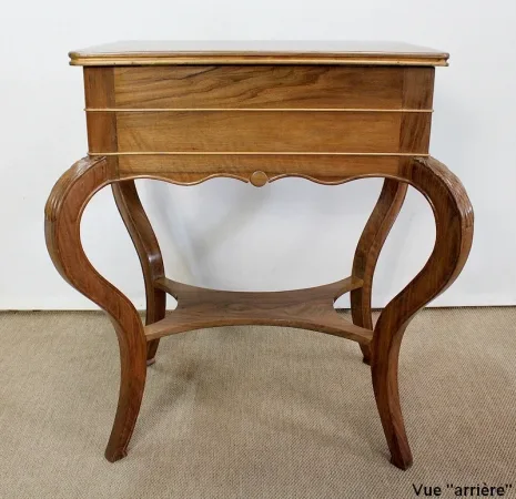 Table d’appoint Travailleuse en Noyer blond massif – Fin XIXe