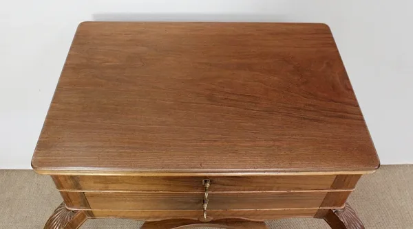 Table d’appoint Travailleuse en Noyer blond massif – Fin XIXe