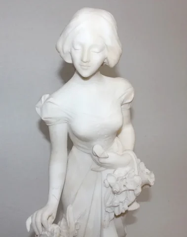 ALABASTER STATUETTE