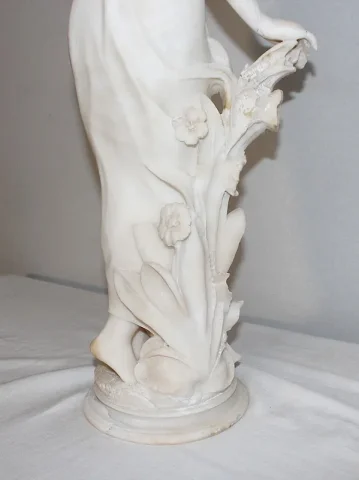 ALABASTER STATUETTE