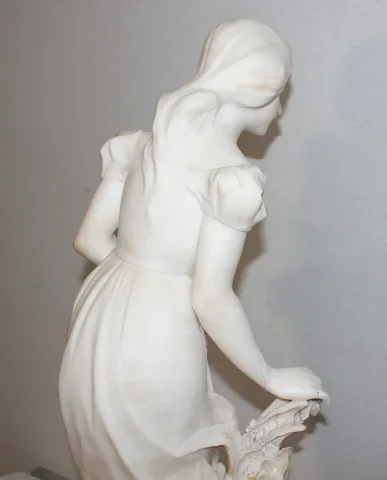 ALABASTER STATUETTE