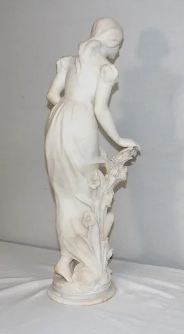 ALABASTER STATUETTE