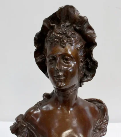 Bronze « Femme au Chapeau », de Meslais – Début XXe