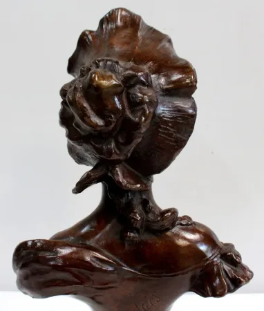 BRONZE BUST signed MESLAIS