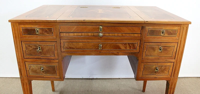 Coiffeuse style Louis XVI – Début XIXe
