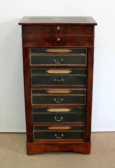 CARTONNIER-LESESCHREIBTISCH