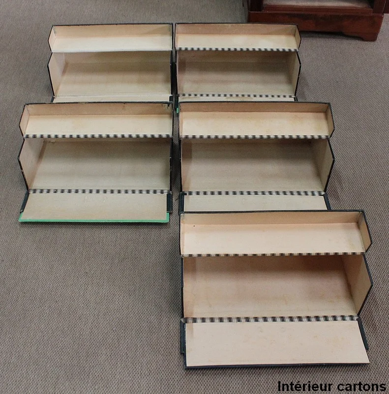 CARTONNIER READING DESK