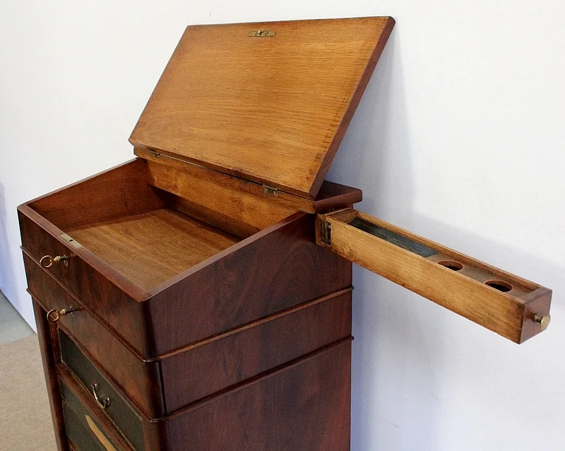 CARTONNIER READING DESK