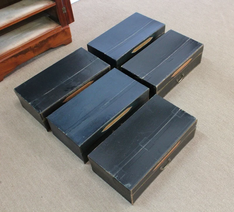 CARTONNIER READING DESK