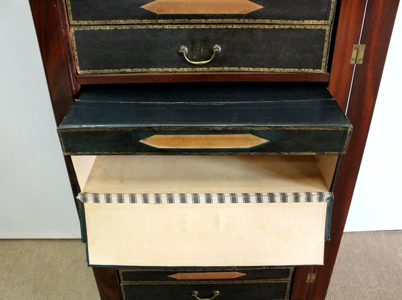 CARTONNIER READING DESK