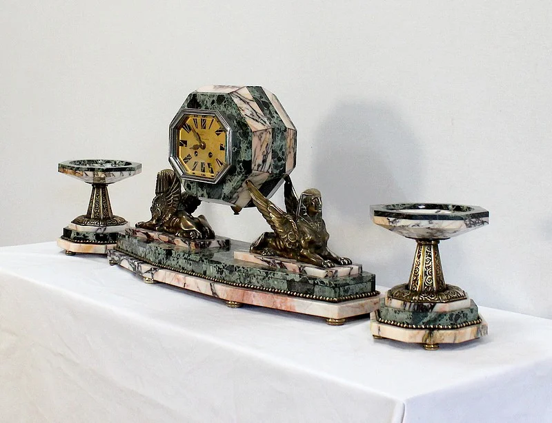 GUARNIZIONE PER MANTELLO PERIODO ART DECO