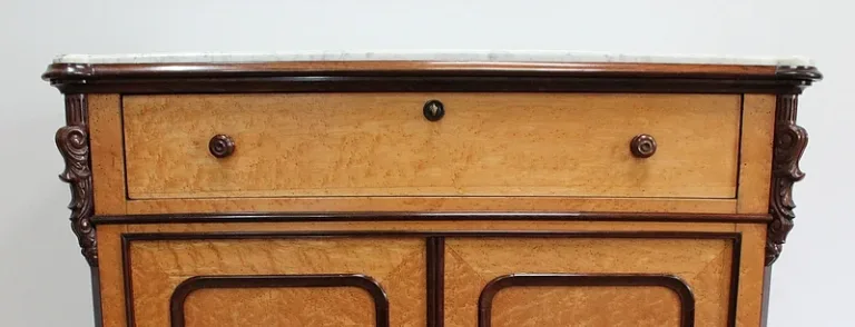 BUFFET MIT EINGEBAUTER SEKRETÄRIN