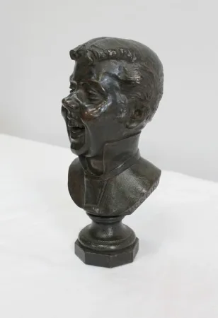 BRONZEBÜSTE