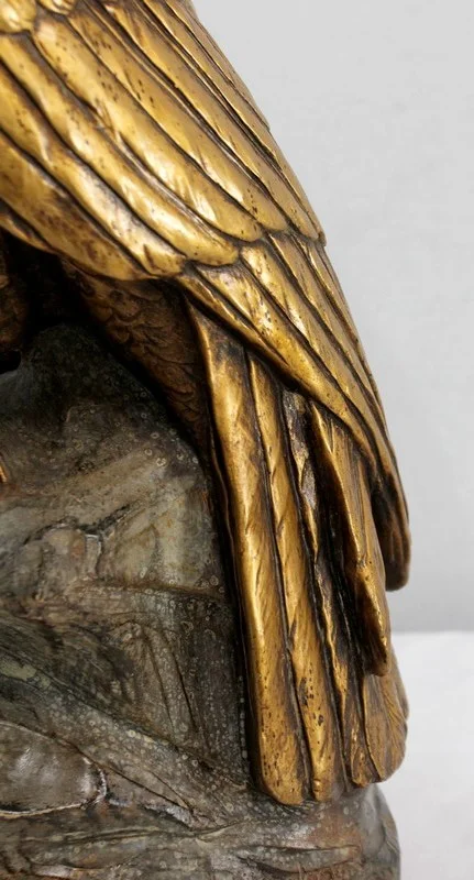 Sculpture en Plâtre d’un Rapace sur son rocher, d’après P.Balestra -  Début XXe