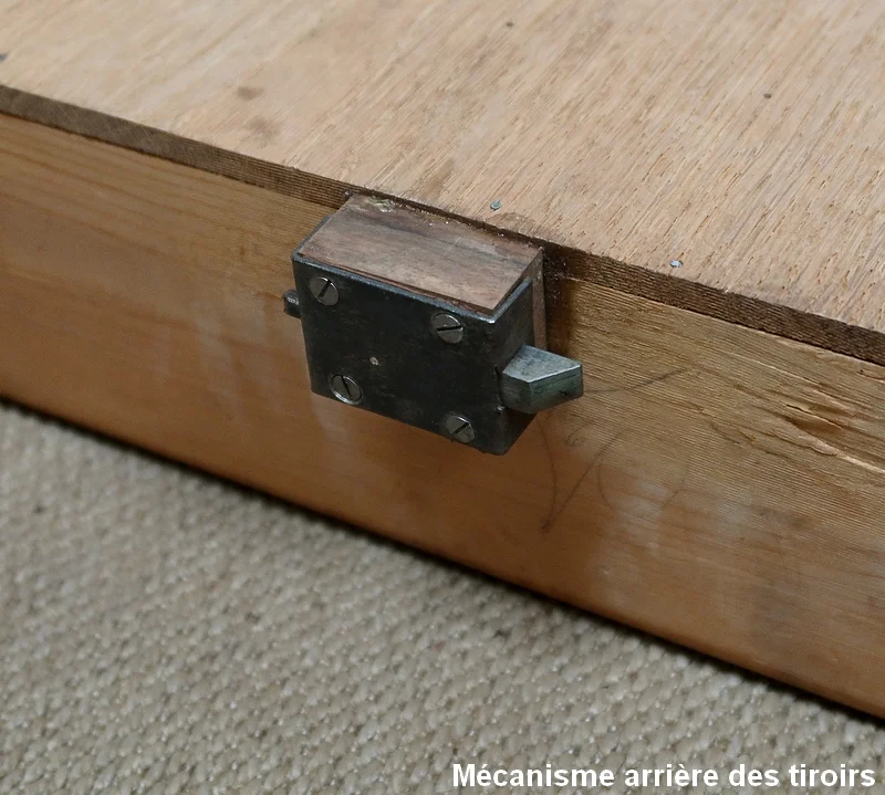 Bureau Louis-Philippe – Milieu XIXe