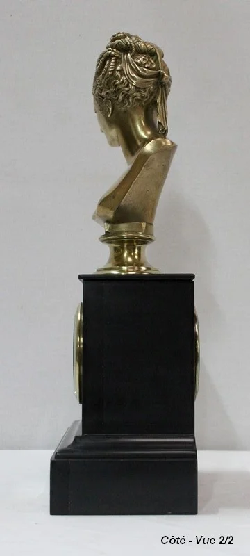 Pendulette en Marbre et Buste en Bronze de Diane de Poitiers, d’après J. Goujon - 2ème partie XIXe