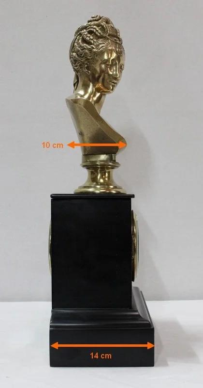 Pendulette en Marbre et Buste en Bronze de Diane de Poitiers, d’après J. Goujon - 2ème partie XIXe