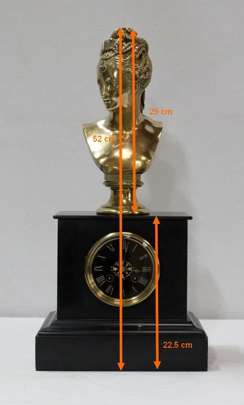 Pendulette en Marbre et Buste en Bronze de Diane de Poitiers, d’après J. Goujon - 2ème partie XIXe