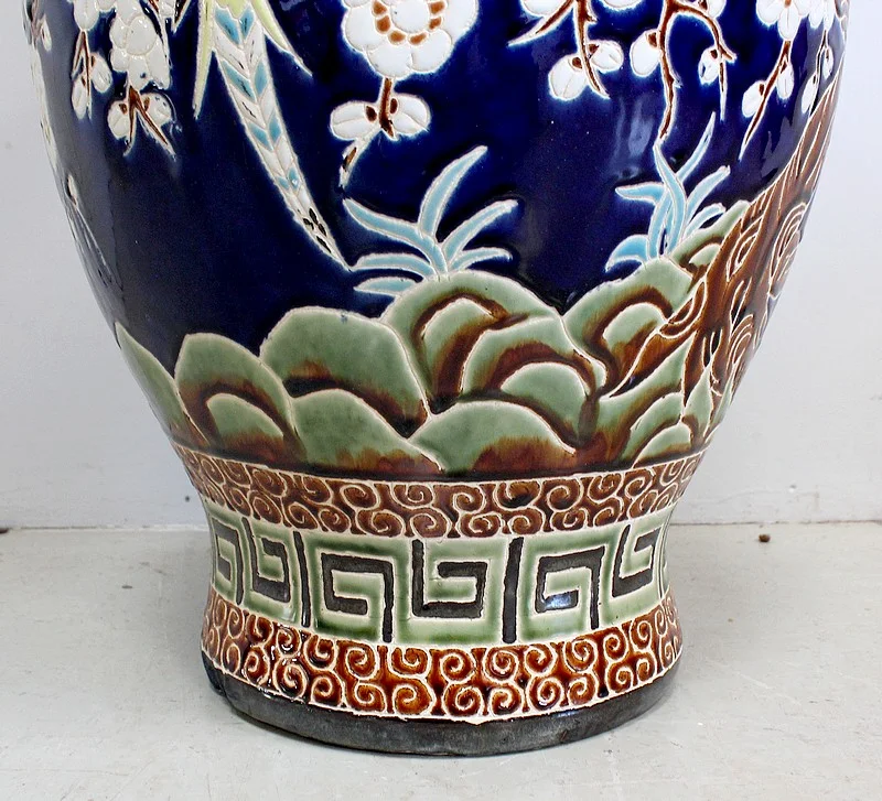 20th CENTURY VASE