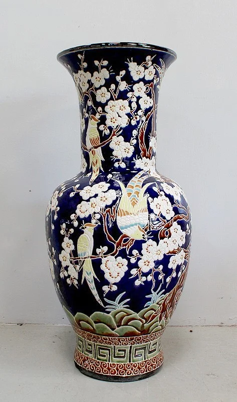 20th CENTURY VASE
