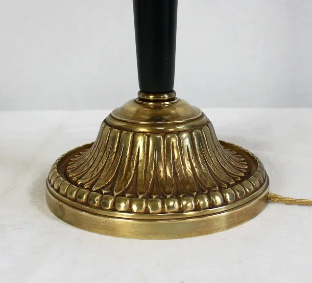 LAMPE IM FRANZÖSISCHEN EMPIRE-STIL
