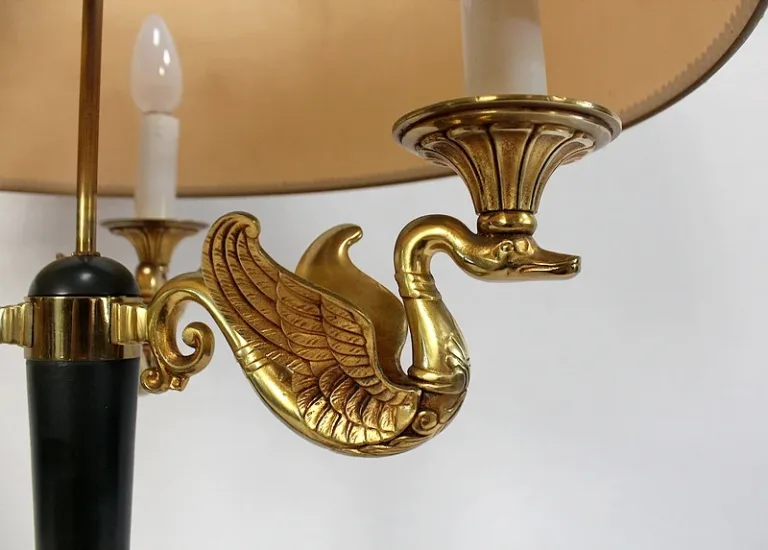 LAMPE IM FRANZÖSISCHEN EMPIRE-STIL