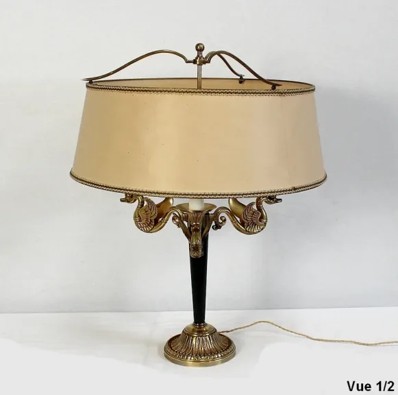 LAMPE IM FRANZÖSISCHEN EMPIRE-STIL