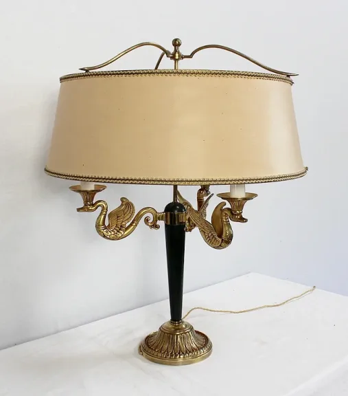 LAMPE IM FRANZÖSISCHEN EMPIRE-STIL