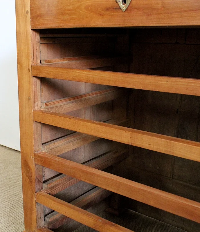 SLOPE TOP CABINET