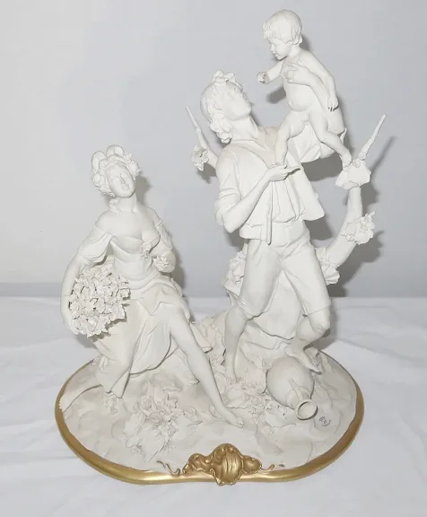 CAPODIMONTE BISCUITWARE GROUP