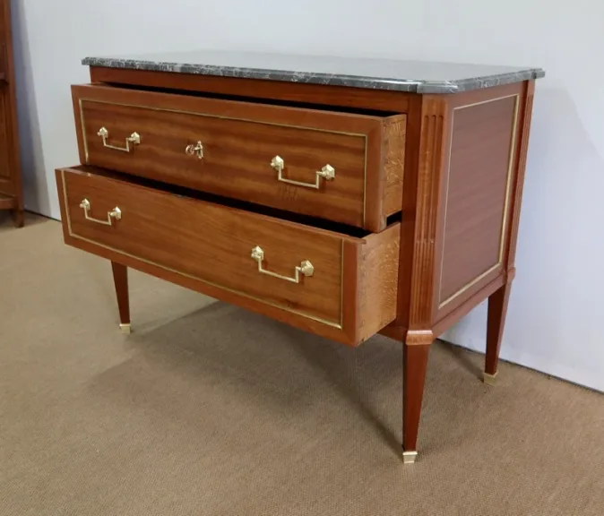 KOMMODE IM LOUIS XVI-STIL