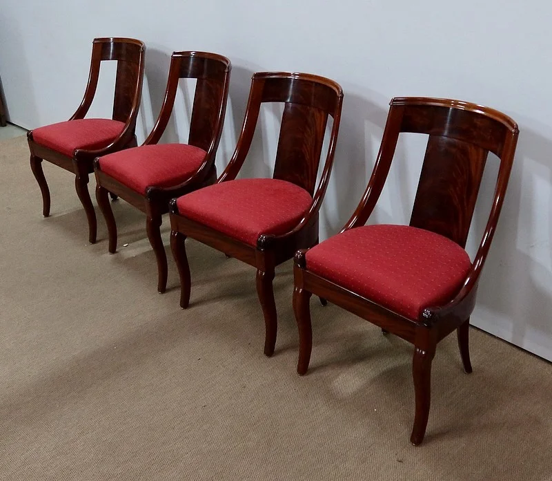 Suite de quatre Chaises Gondoles en Acajou, époque Restauration – 1ère partie du XIXe