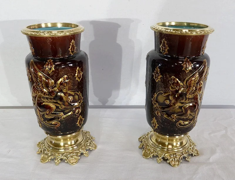 Paire de Vases en Faïence et Bronze, de E. Gilles – 2ème moitié du XIXe