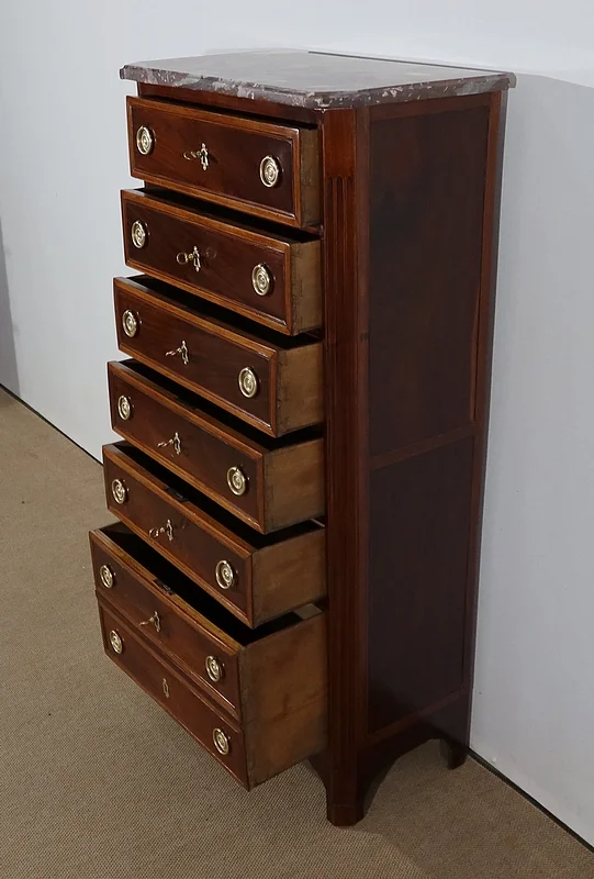 Petit Semainier en Acajou de Cuba et Acajou clair, époque Louis XVI – XVIIIe